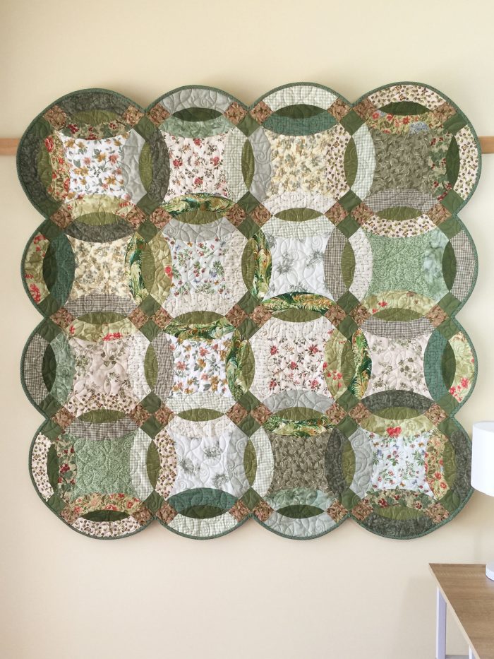 Double Wedding Ring Quilt in scrappy greens and florals